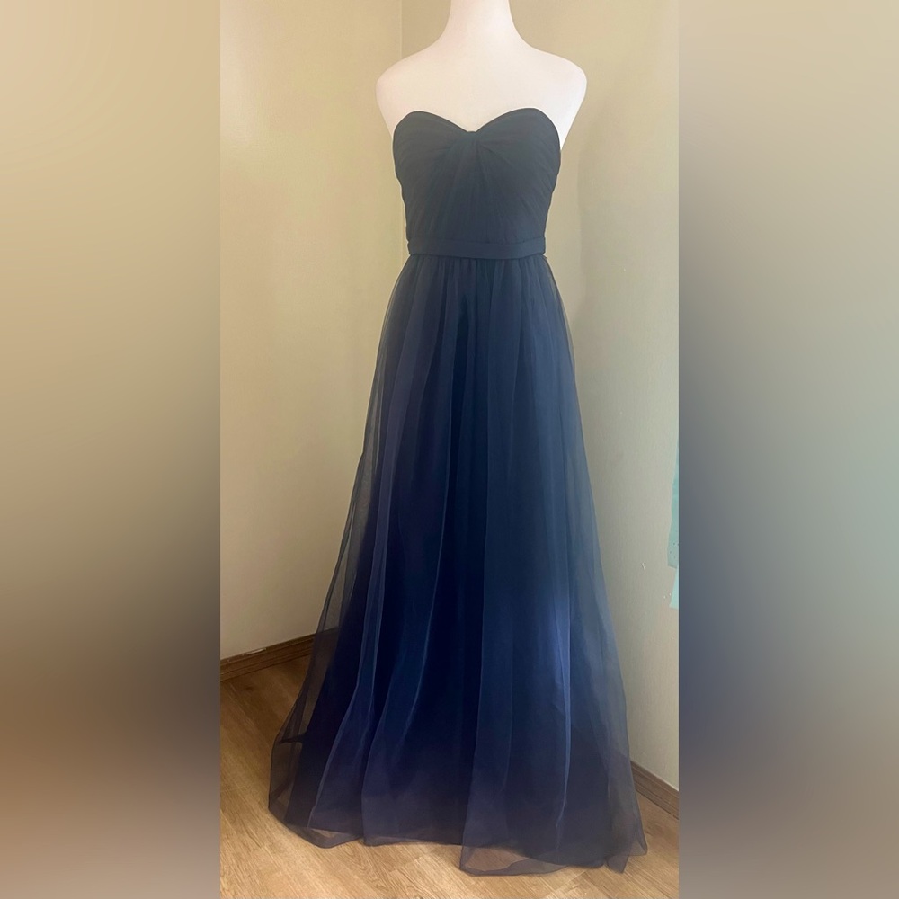Elegant Navy Blue Evening Gown